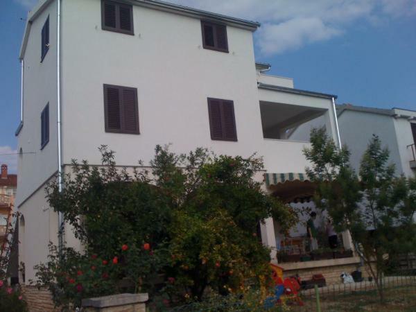 Apartment Urem Biograd Na Moru Esterno foto