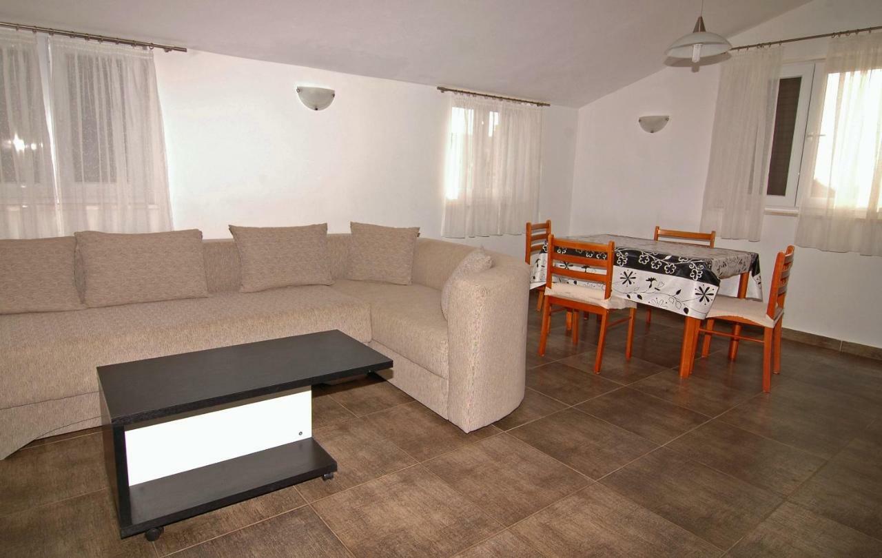 Apartment Urem Biograd Na Moru Esterno foto