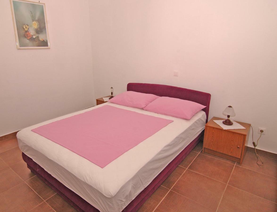 Apartment Urem Biograd Na Moru Esterno foto
